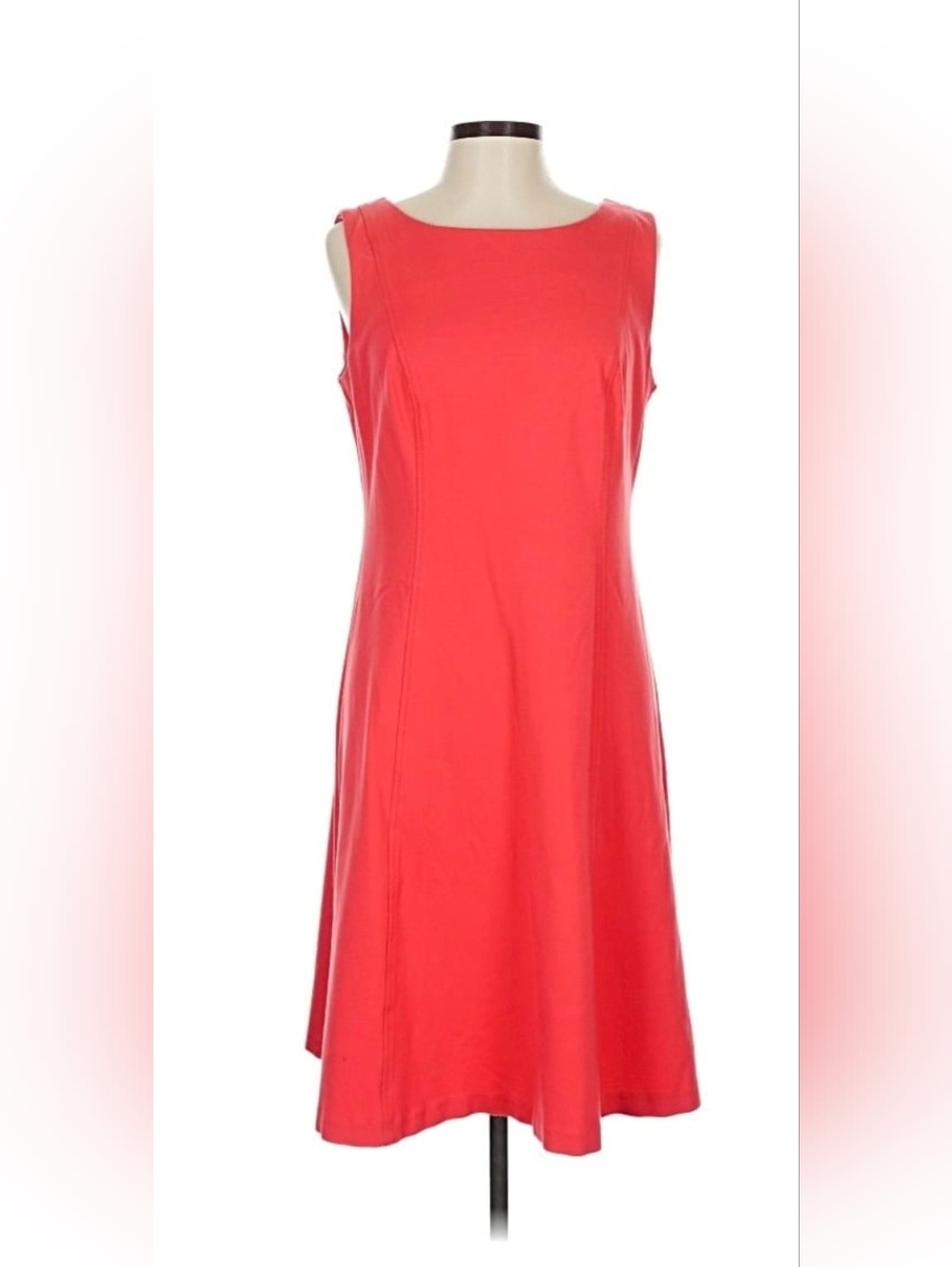 Classic Women’s Sleeveless Red Dress